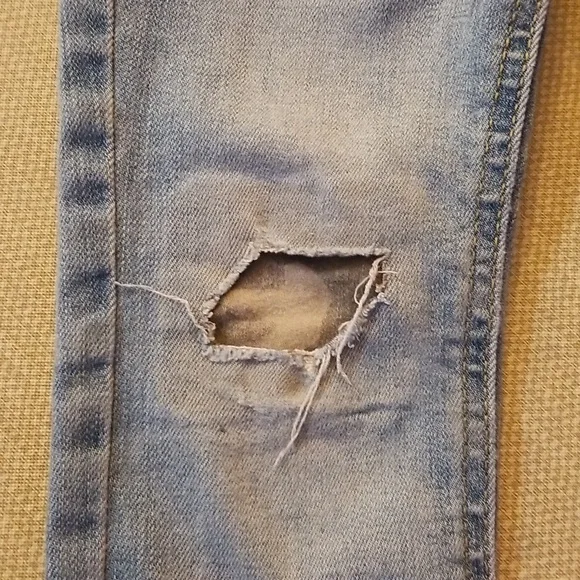 ❣5 for $25 Sale❣ Distressed Jeans and T- Shirt - Picture 8 of 9